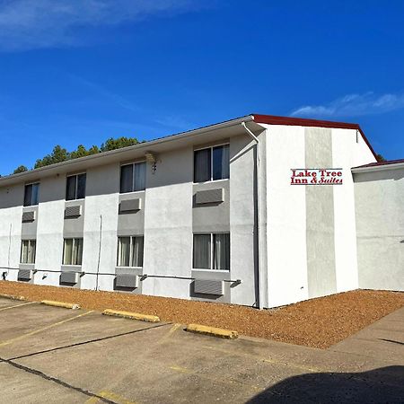 Lake Tree Inn & Suites Marion Exterior foto